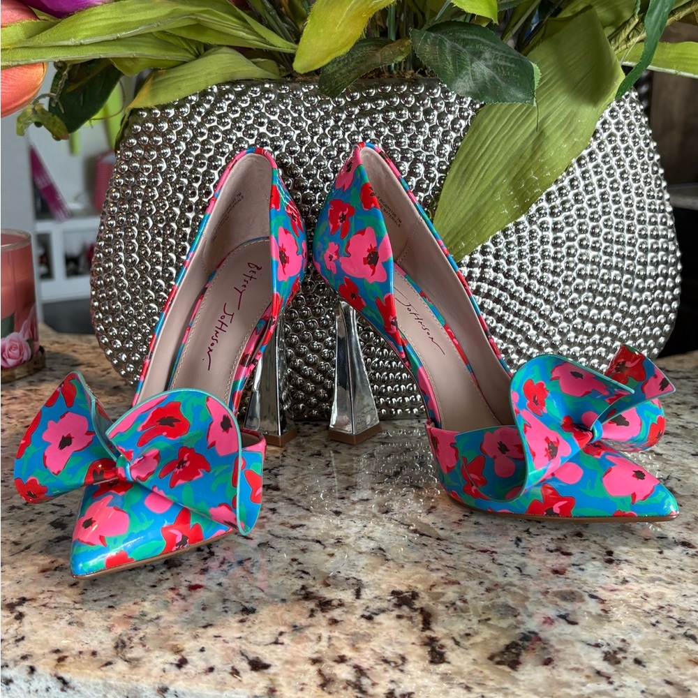 Betsey Johnson Nobble-P Pumps